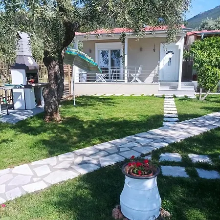 Christos Family Pachis Beach-glyfoneri Дом отдыха